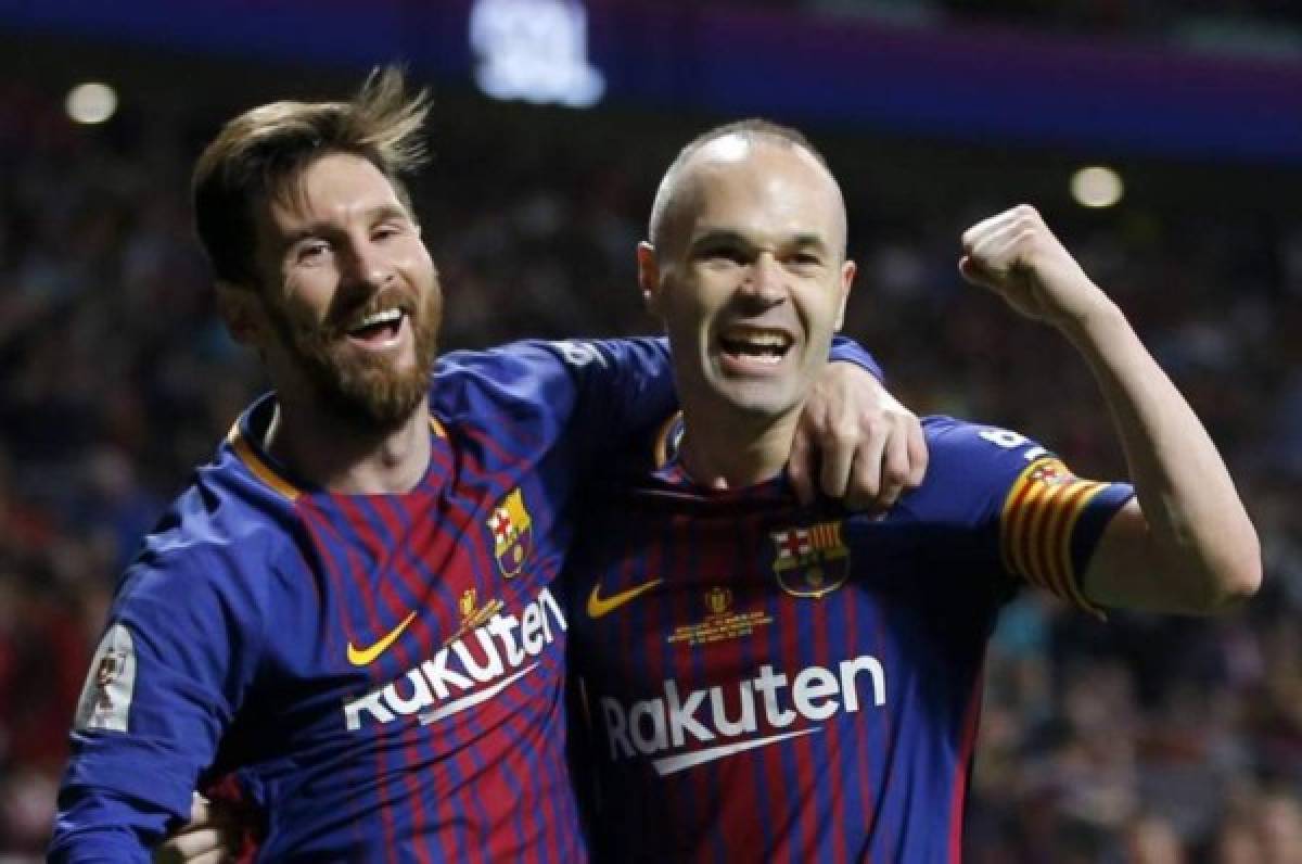 Iniesta se pronuncia sobre la partida de Messi del Barcelona y confiesa lo que desea para el argentino