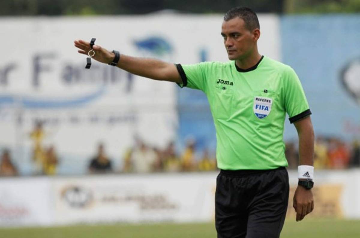 Melvin Matamoros será el árbitro central para la final Motagua-Marathón