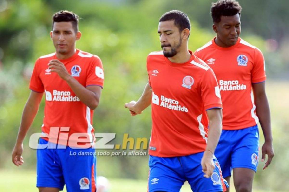 El 11 de Olimpia para enfrentar a Herediano en la Copa Premier, confirmado por Pedro Troglio  