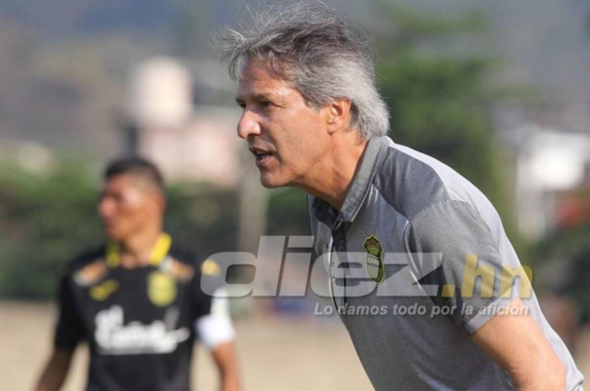 Carlos Restrepo: 'Nos castigaron ahí con ese penal que nos resta puntos'