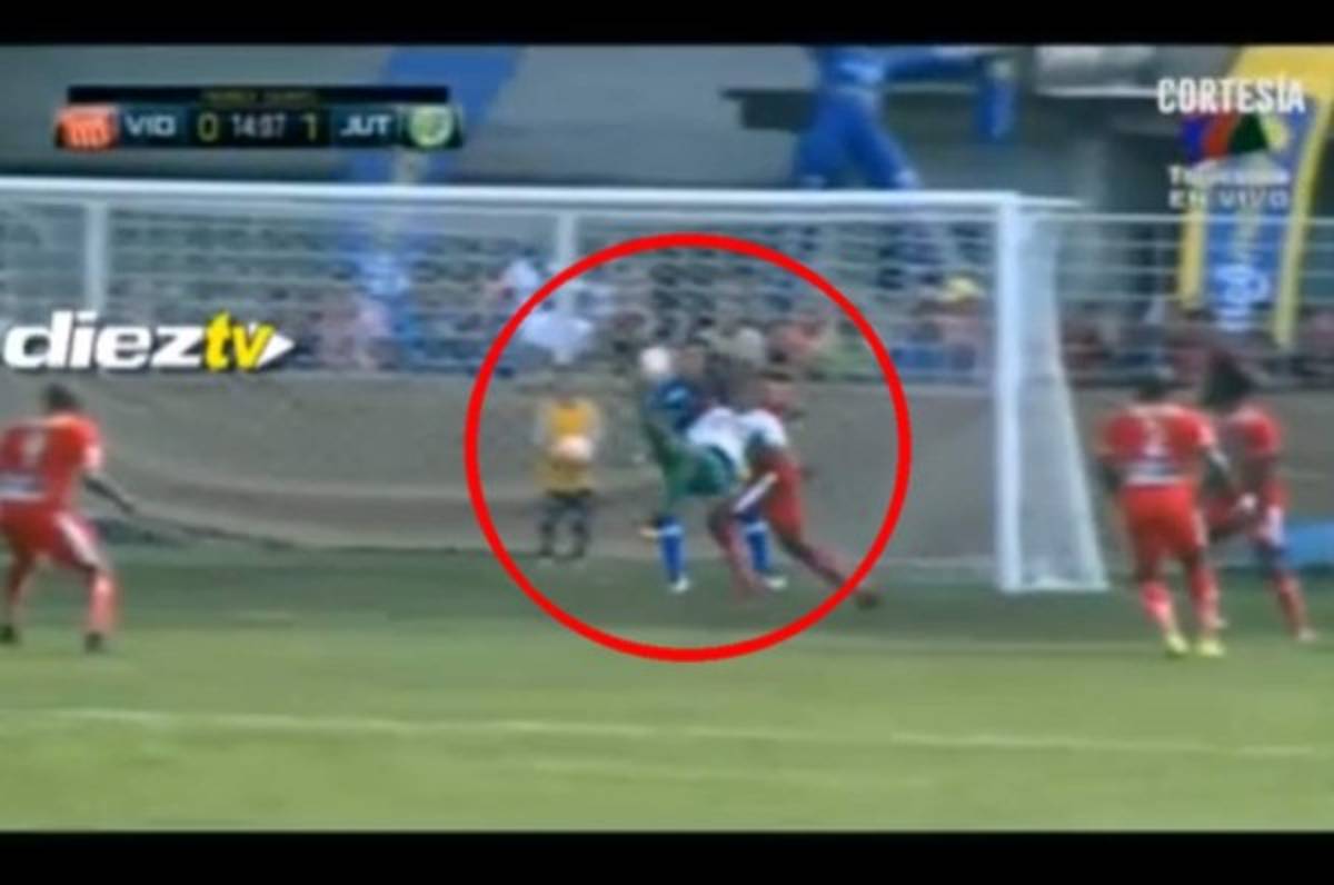 VIDEO: Ovidio Lanza se gasta un monumental golazo de chilena ante Vida