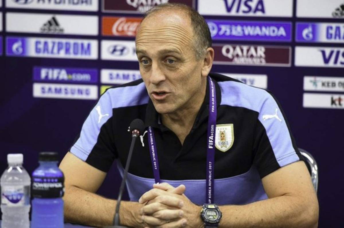 Uruguay de Fabián Coito dejó la clasificación a Polonia para el domingo