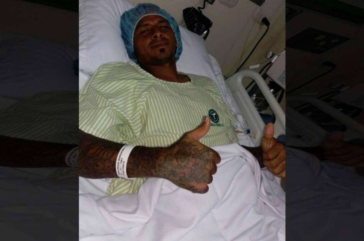 Wilfredo Barahona siguió el clásico sampedrano internado en una clínica