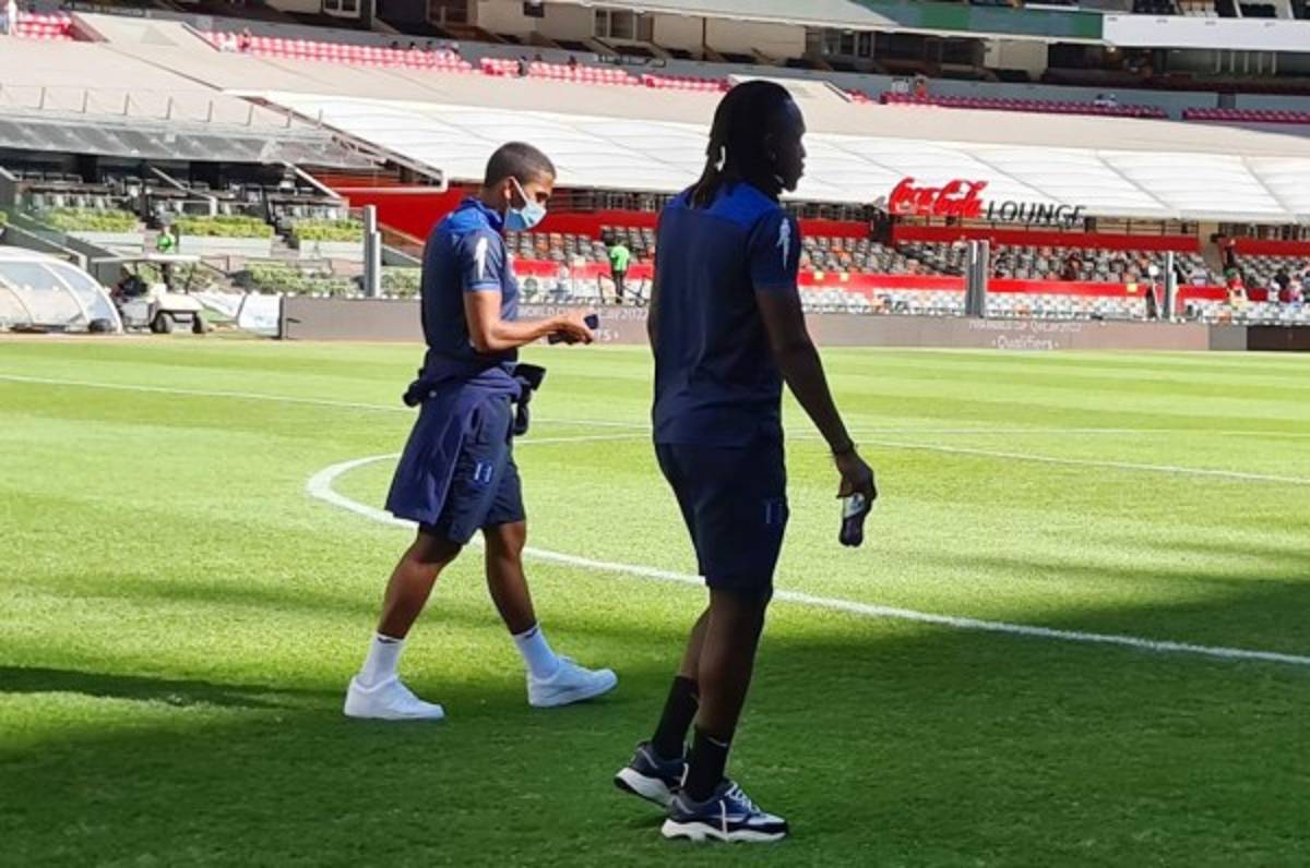 La razón por la que Alberth Elis no es titular esta tarde con Honduras frente a México en el estadio Azteca