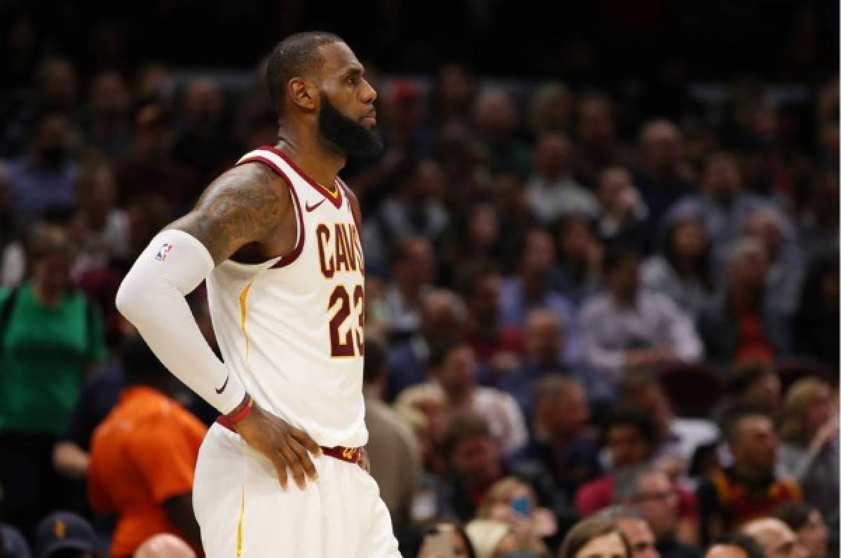 Lebron James es expulsado por primera vez en la NBA