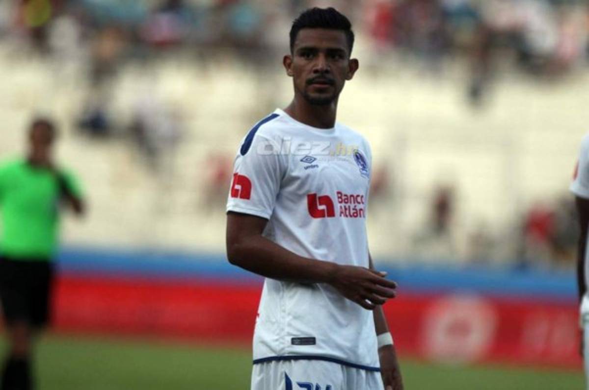 Mercado: Olimpia acuerda renovación, Elis es recomendado en Europa y Espíndola podría volver