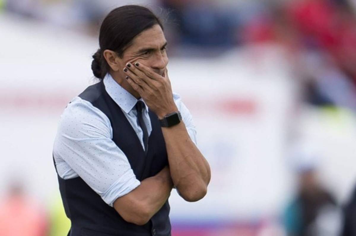 'Paco' Palencia tendría las horas contadas al frente de Lobo BUAP