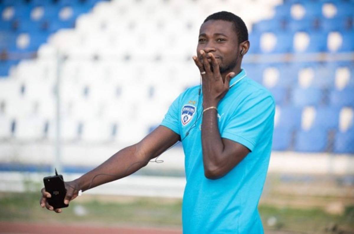 Bengaluru de la India, club de Roby Norales, lo felicita por su cumpleaños