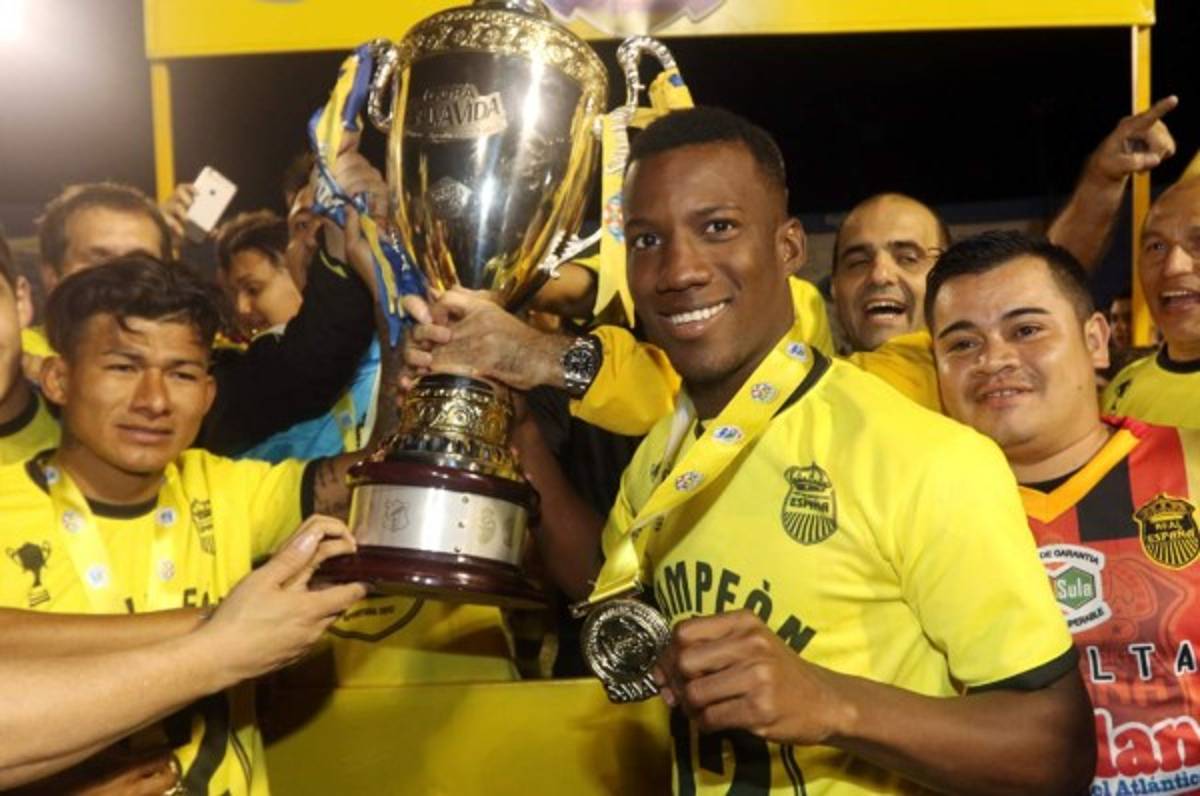 Darixon Vuelto con ofertas de la MLS pero se quedaría en el Real España