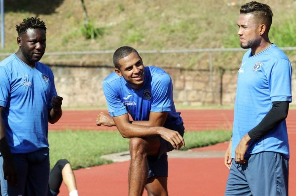 Eddie Hernández reaparece entrenando con el Motagua