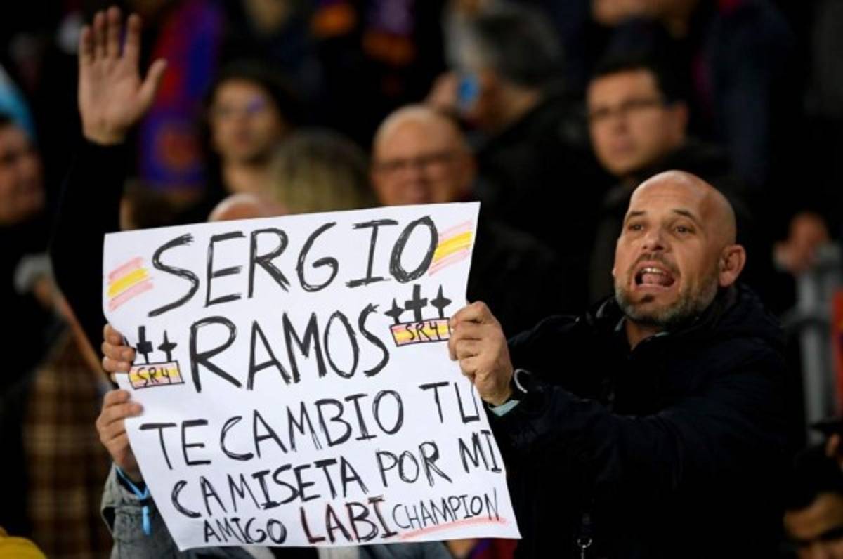 No se vio en TV del clásico: Caos, enfrentamientos y heridos en las afueras del Camp Nou