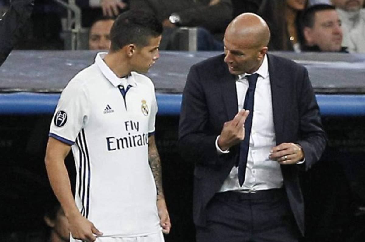 Zidane sorprende con alineación del Real Madrid ante Napoli