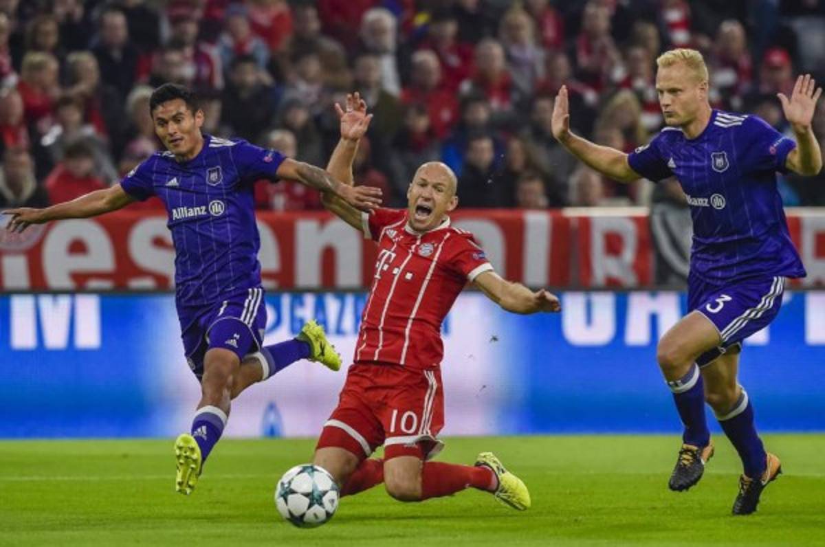 ¡SUBEN Y BAJAN! Así está el futuro de los legionarios hondureños para 2018