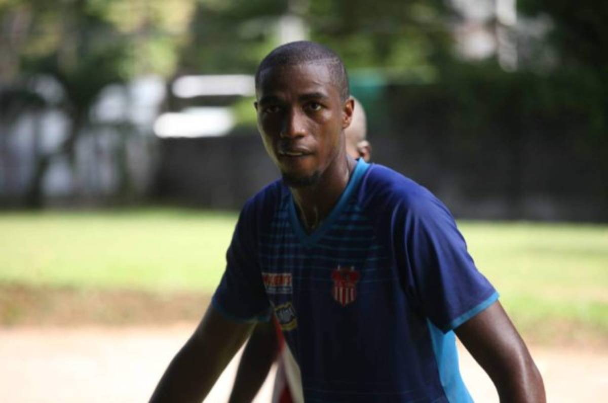 Cholby Martínez: 'Cada uno deberá pelear por lo suyo'  