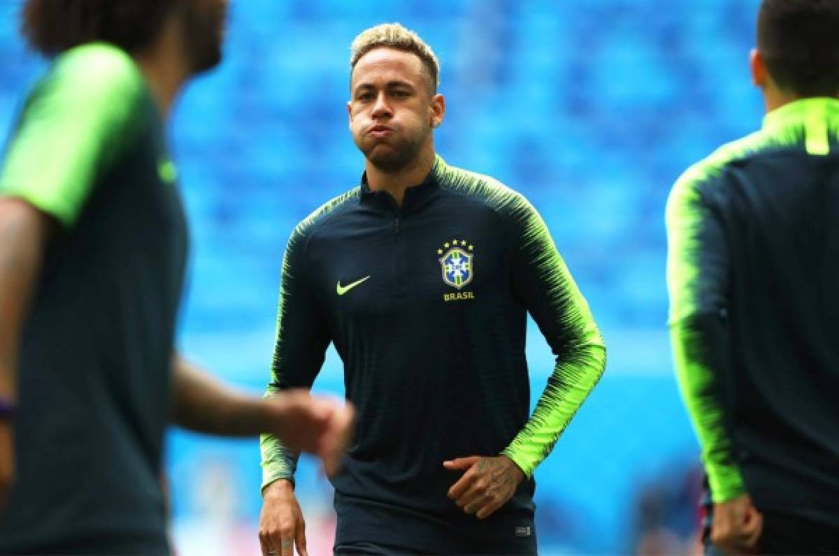 Neymar despeja dudas y es anunciado como titular ante Costa Rica