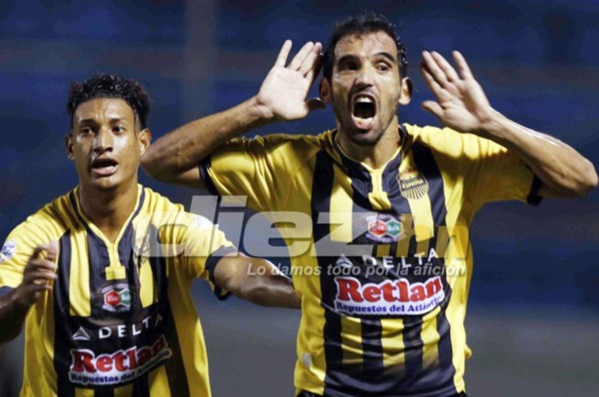 Ni el árbitro Óscar Moncada pudo parar al Real España del Primi