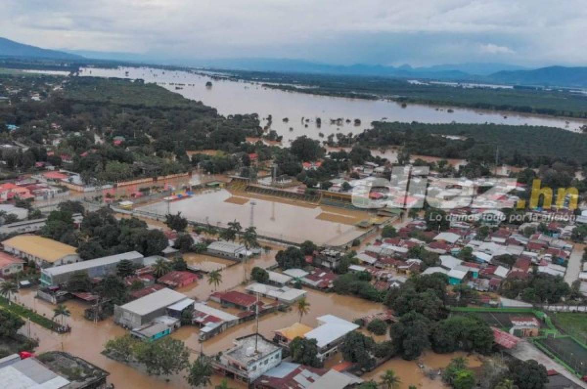 Las imágenes del estadio Humberto Micheletti de El Progreso tras el devastador paso de Eta