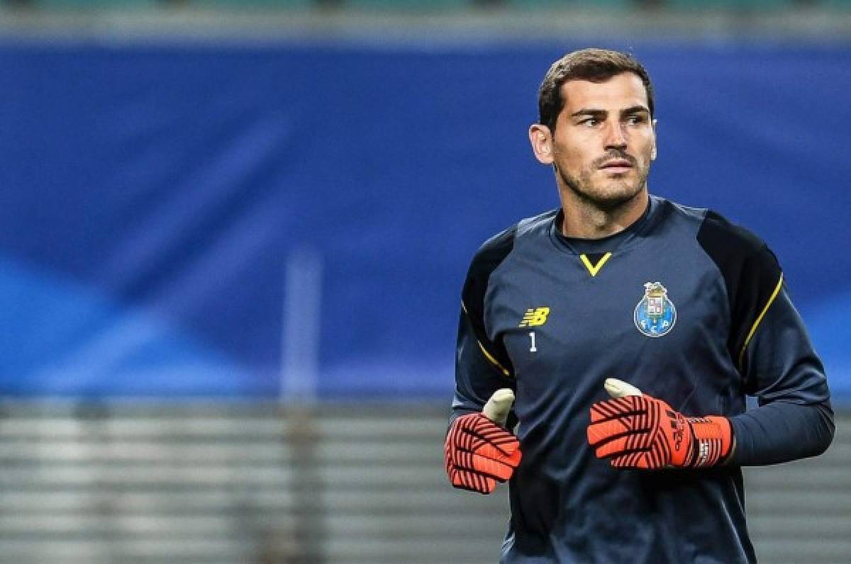 Iker Casillas la pasa mal en el Oporto de Portugal
