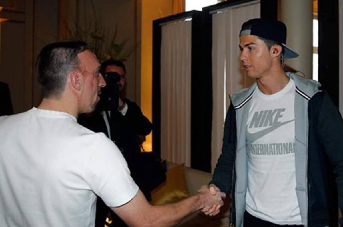 Increíble: El club europeo que rechazó a Cristiano y Ribery por insolitas cantidades