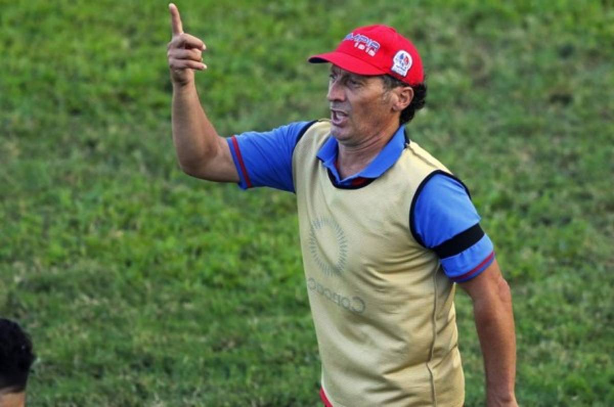 Pedro Troglio: 'Todavía estamos vivos, tenemos estas dos finales y ojalá podamos ganarlas'