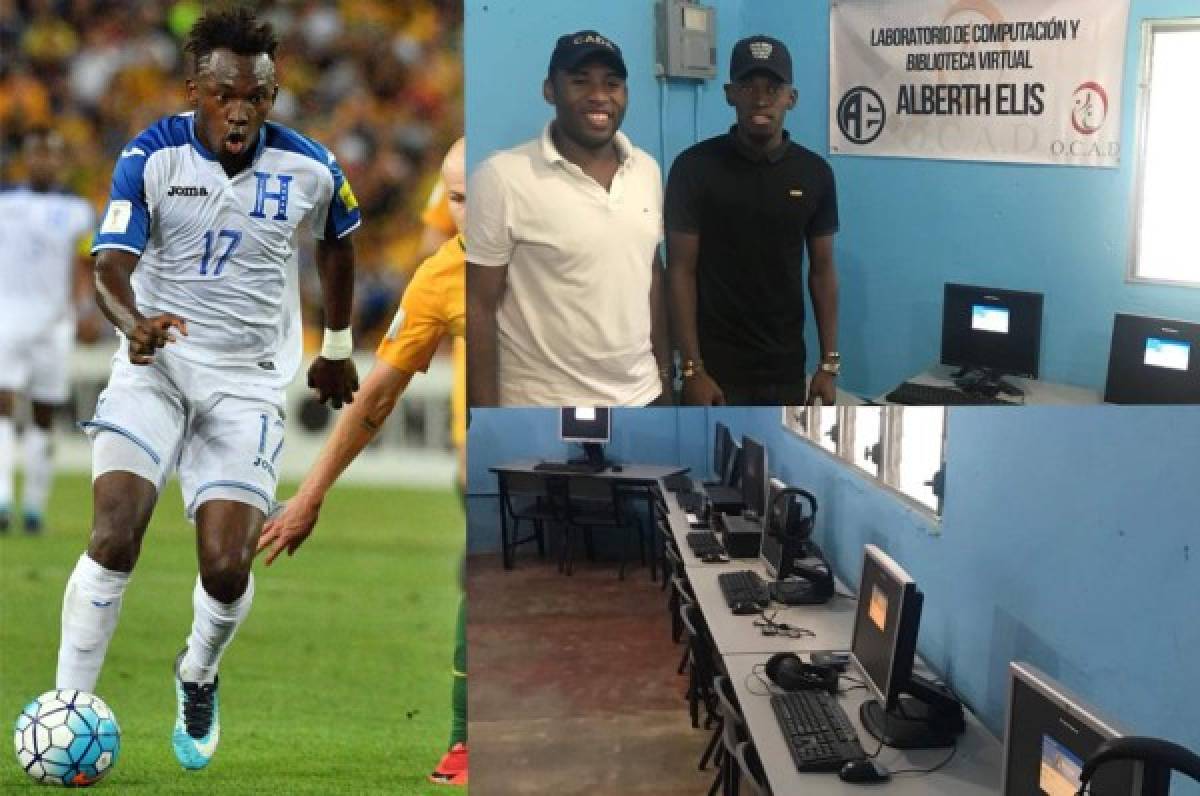 El futbolista Alberth Elis regala laboratorio de computación a escuela en Tela