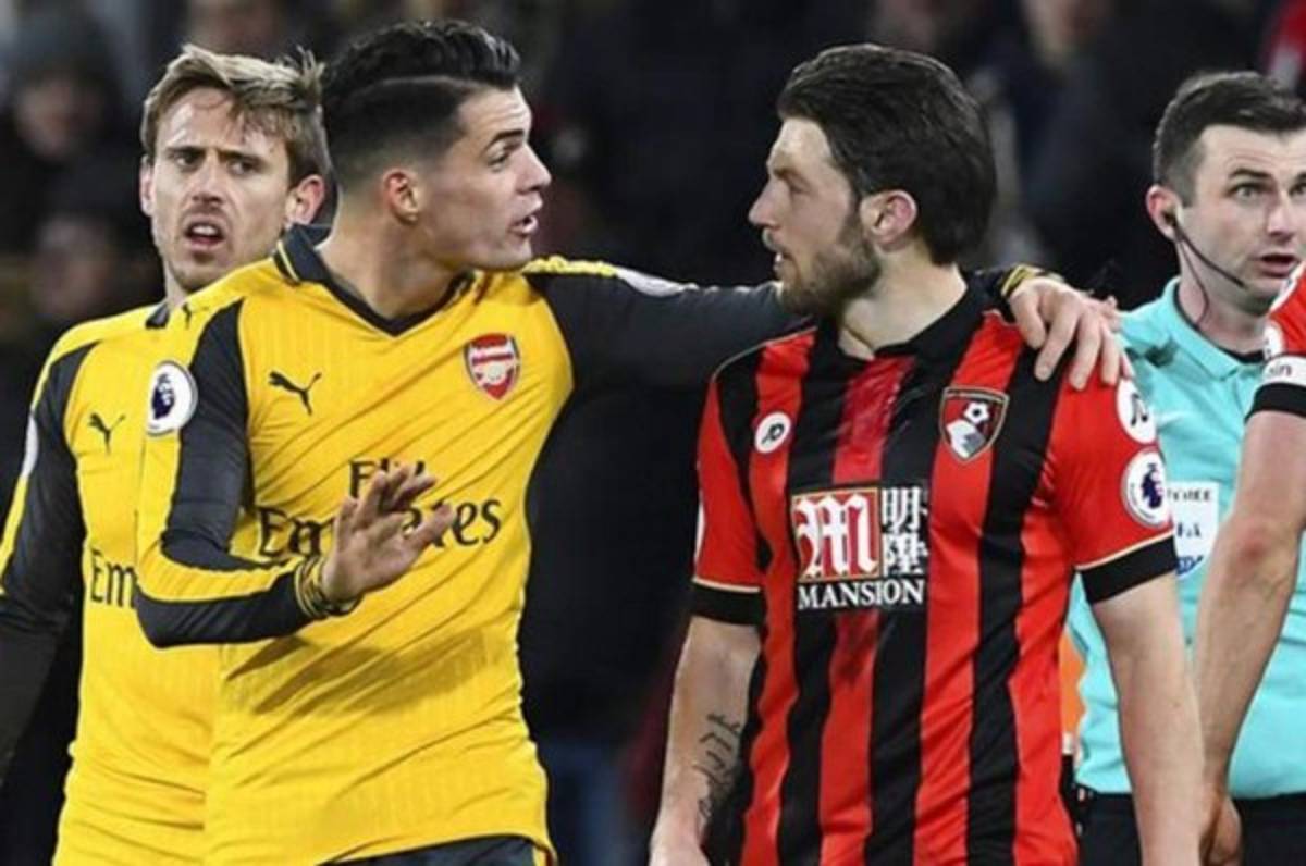 Se burla por la muerte del hijo de un futbolista y recibe dura sanción