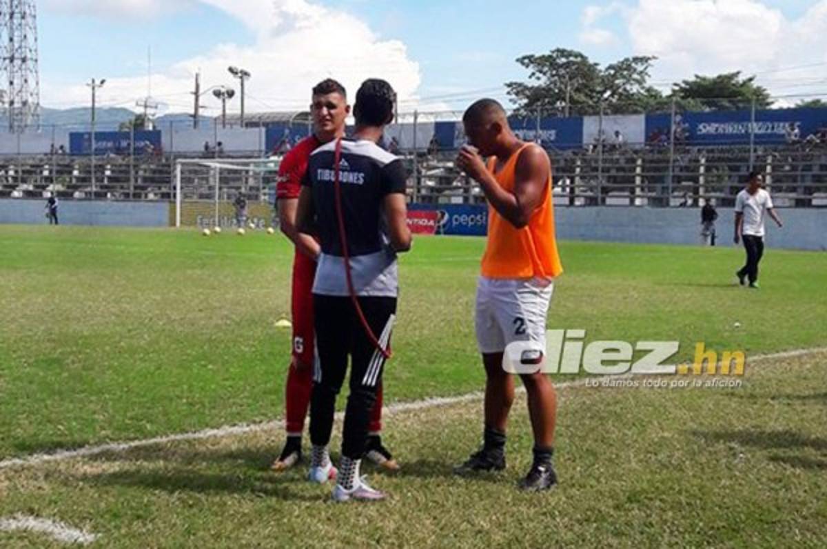 Harold Fonseca y Luis Castro, un reencuentro plácido nueves meses después de la lesión