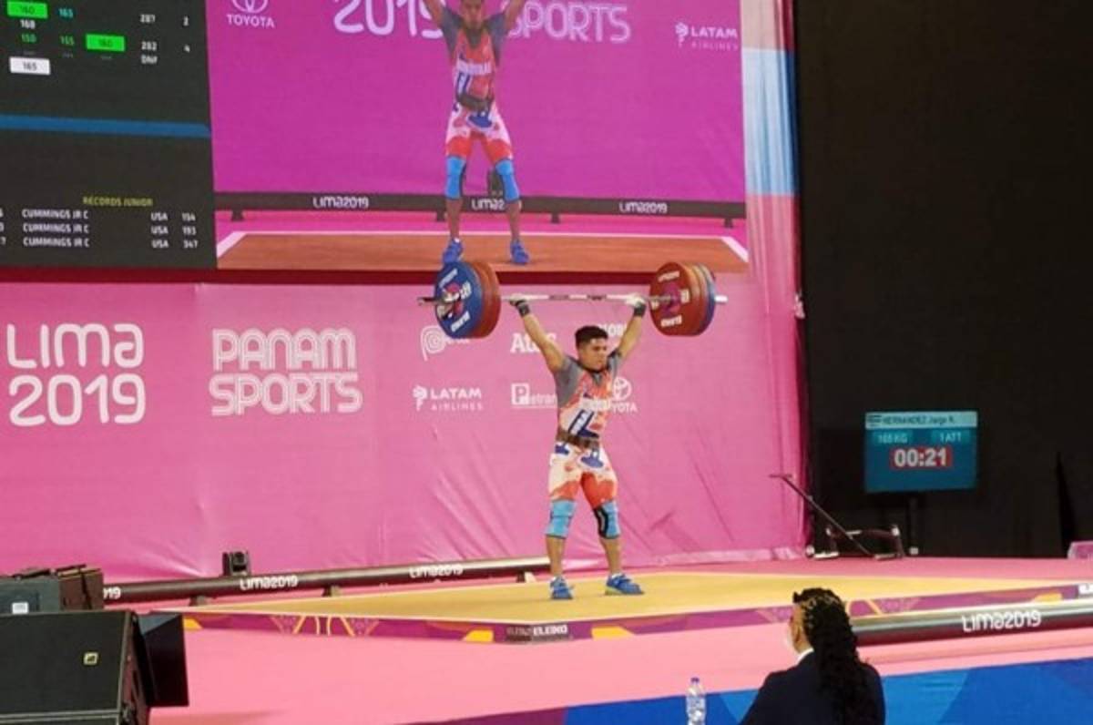 Jorge Hernández termina séptimo en levantamiento de pesas en Juegos Panamericanos