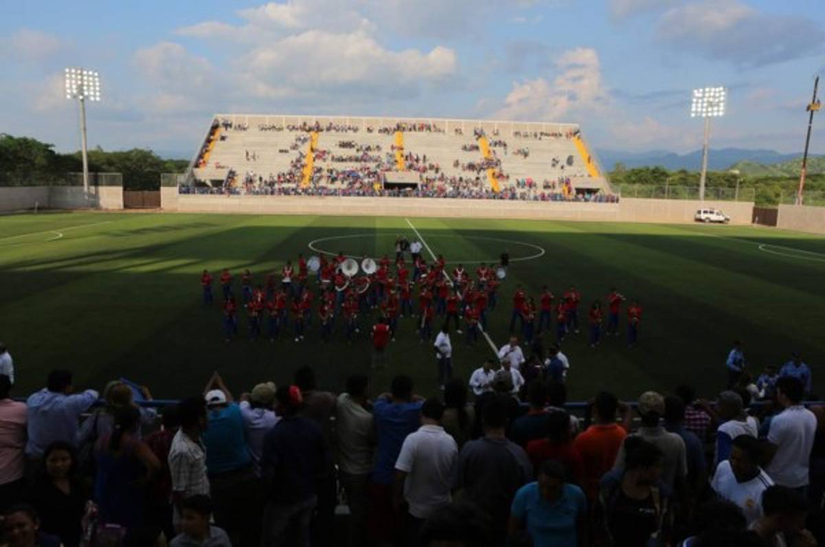 Así de bonito luce el estadio Emillio Williams, pero sus camerinos no están aptos
