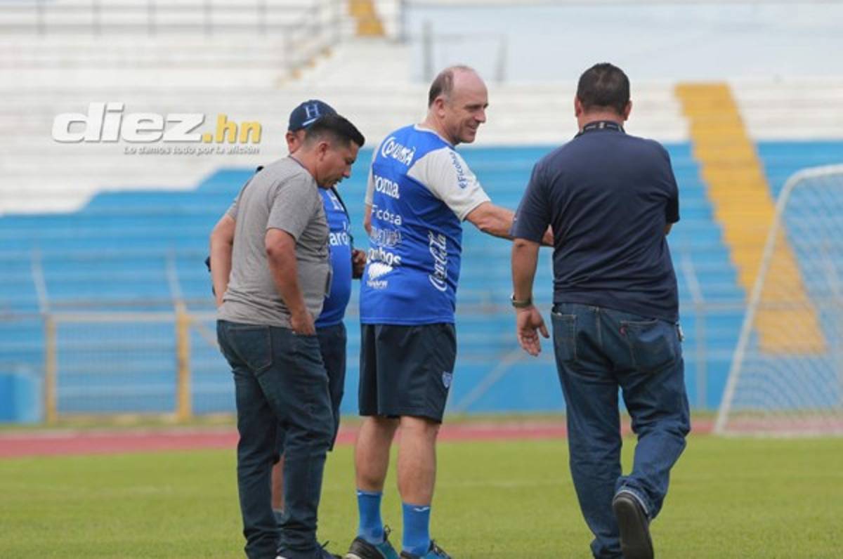 FOTOS: El 'enfado” de Coito, la ausencia en el entreno y la alegría del plantel