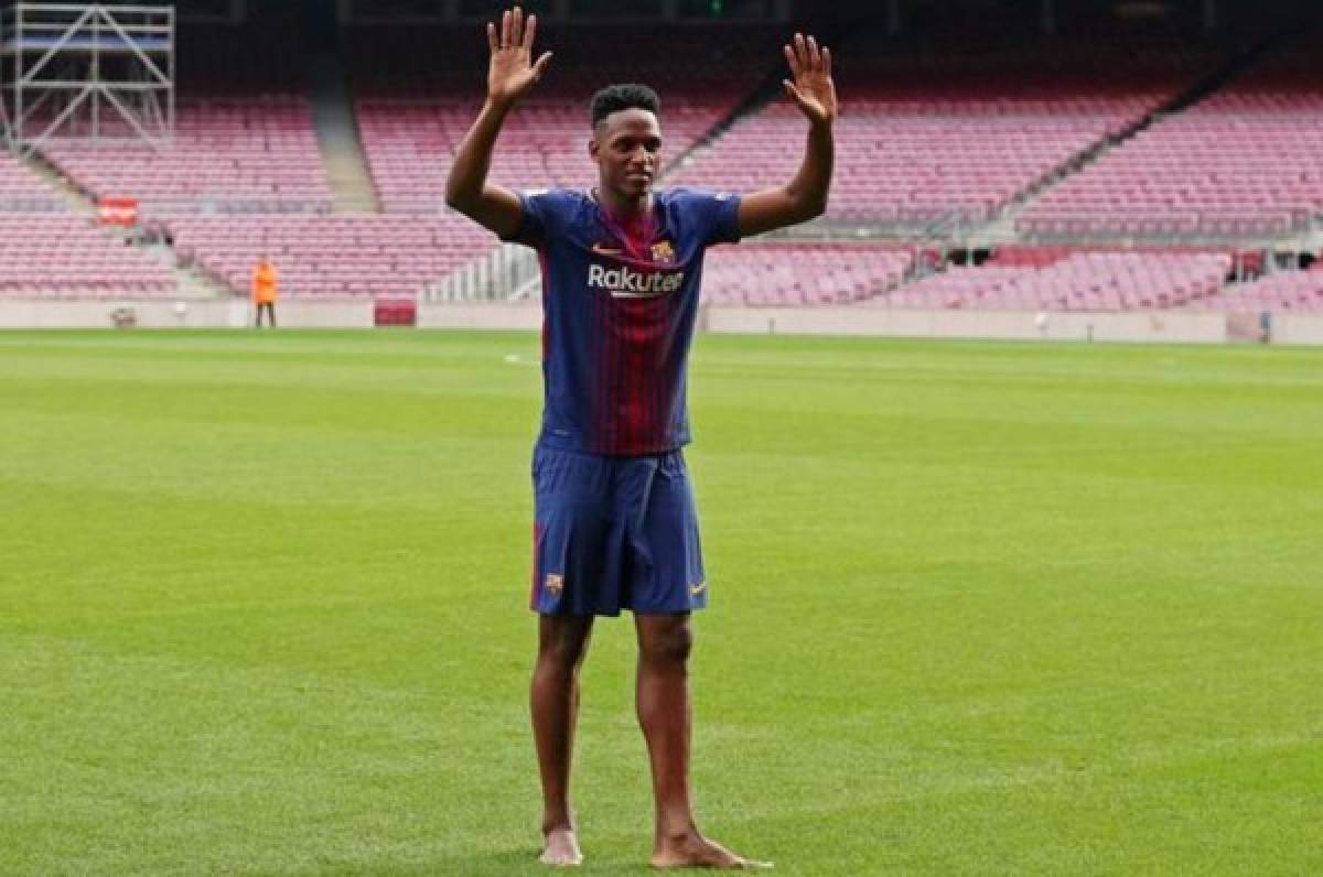 Yerry Mina confiesa por qué estuvo descalzo en su presentación con el Barcelona