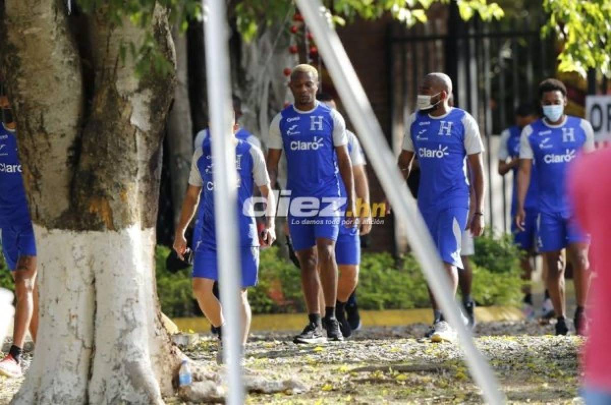 Así fue el entrenamiento de Honduras tras el desastre: Caras largas y charla del 'Bolillo' Gómez