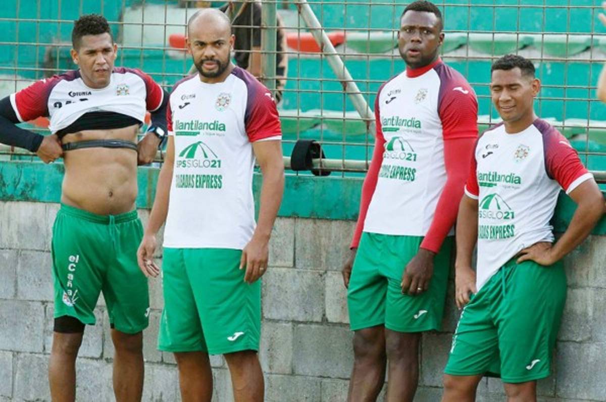 Caue sobre Moreira y Estigarribia: 'Siempre me ha tocado bailar con la más fea”