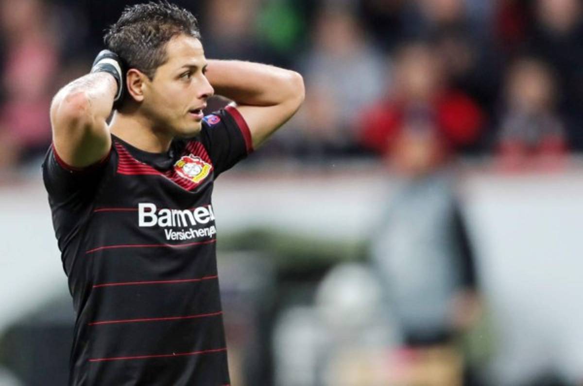 'Chicharito' Hernández desmiente su salida de Bayer Leverkusen
