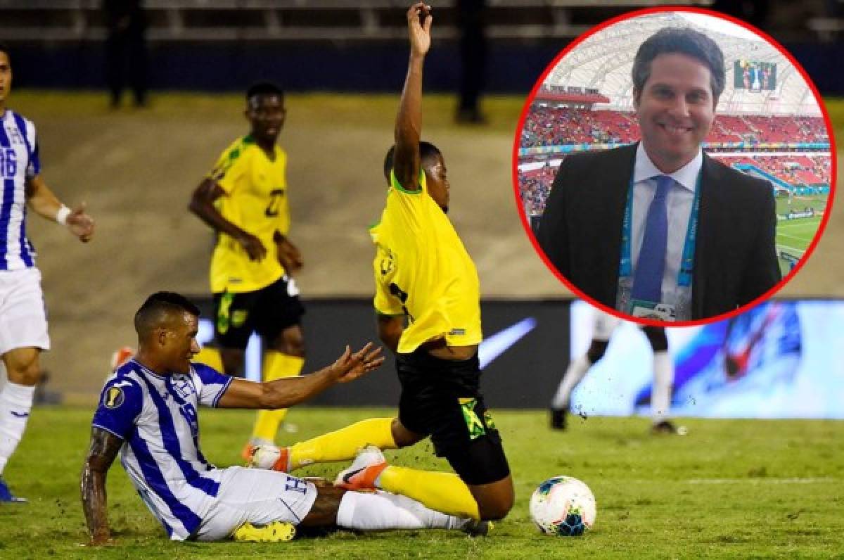 Las fuertes críticas de Copán Álvarez a Fenafuth tras la derrota de Honduras