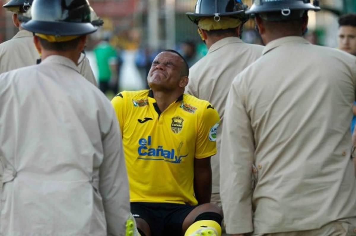 ¡BAJA! Rony Martínez no estará contra Juticalpa y Vida por un golpe en la rodilla