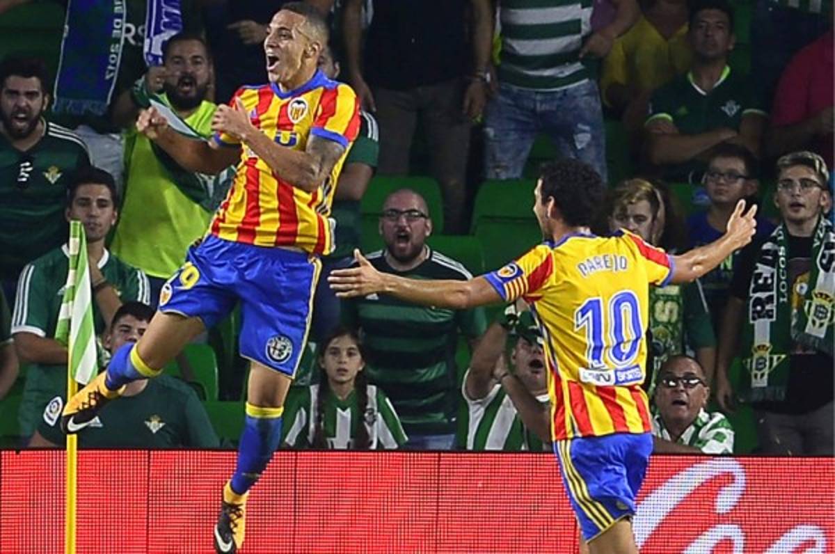 Valencia gana al Betis y se baja al Real Madrid del segundo lugar