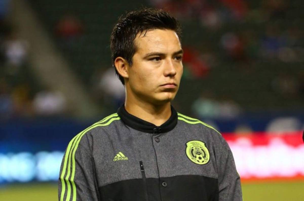 Erick Torres reemplazará a Alan Pulido en selección de México en la Copa Oro