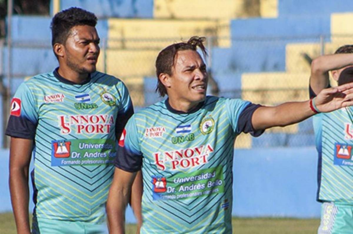 Grandes figuras del fútbol centroamericano que podrían retirarse a final de temporada