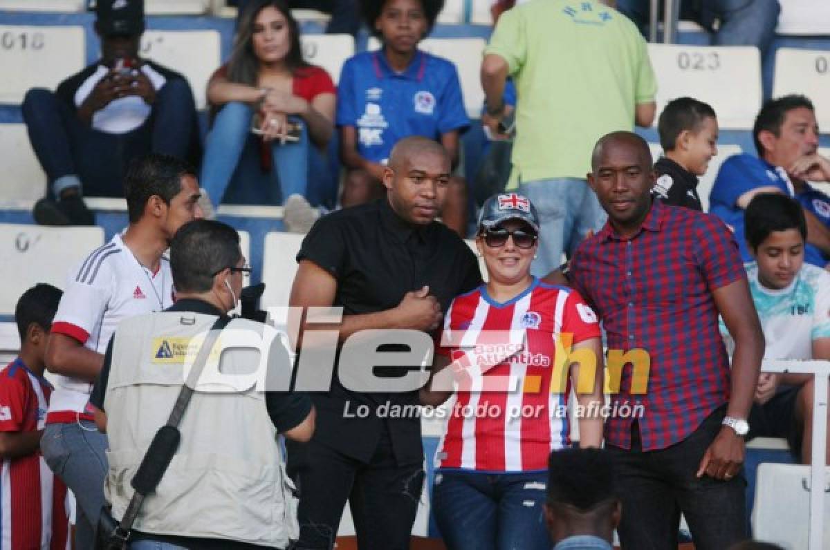 NO SE VIO POR TV: Peleas, legionarios y belleza en las gradas de los estadios hondureños