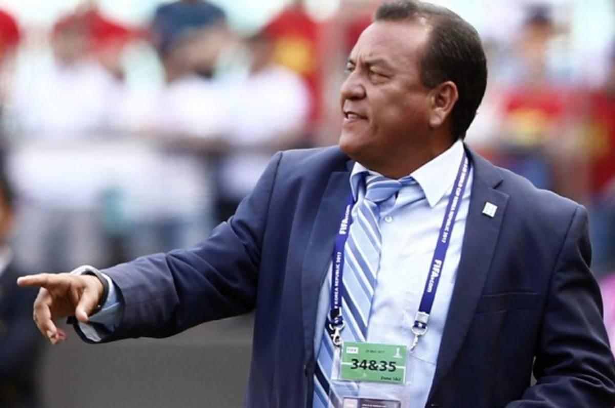 Carlos Tábora, DT interino de Honduras: 'Las puertas están abiertas para todos'