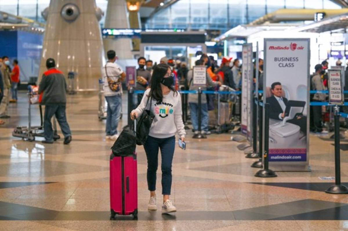 Japón anuncia el cierre sus fronteras a visitantes extranjeros por variante ómicron del covid