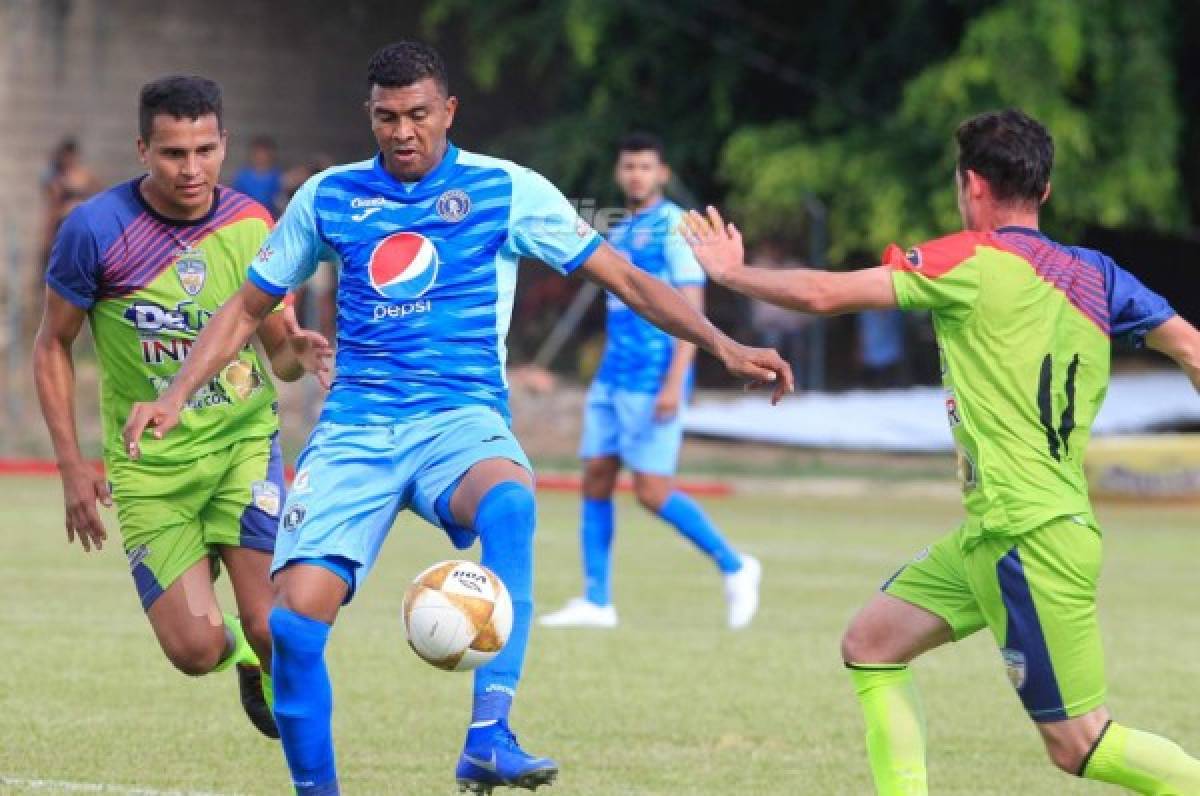 Real de Minas y Motagua empataron 4-4 en espectacular partido en el Marcelo Tinoco de Danlí. Fotos Ronald Aceituno