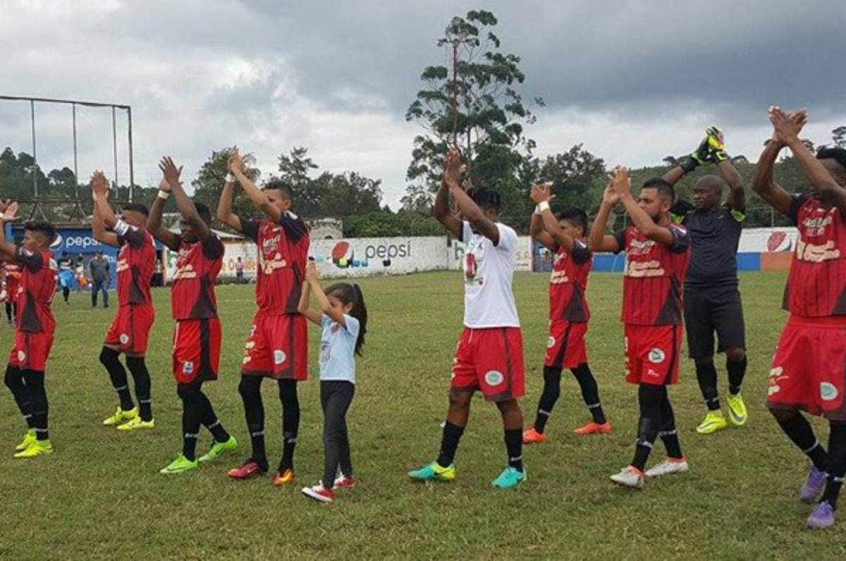 Deportes Savio y Yoro se clasifican a los cuartos de final del Ascenso