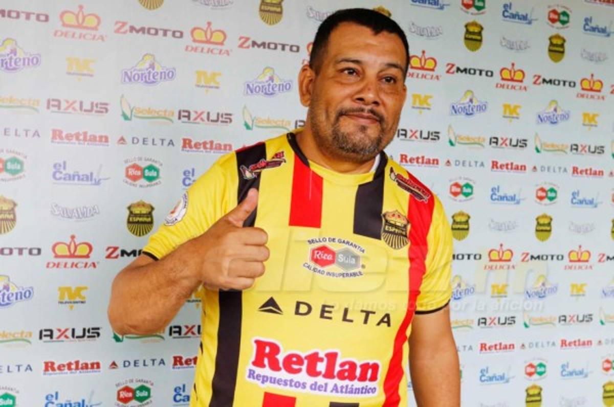 Erick Gallegos: 'Me veo levantando la copa con Real España'