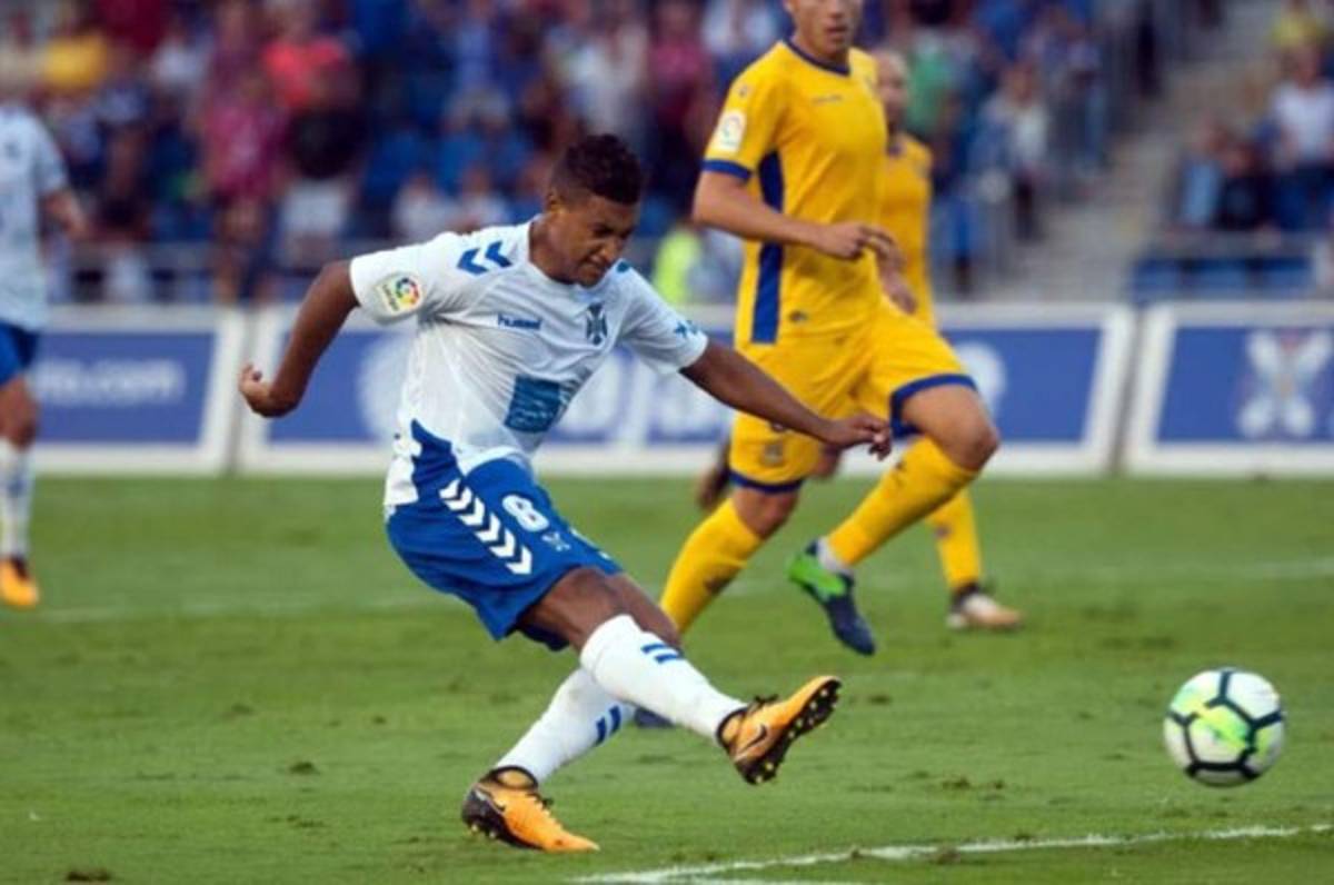 Tenerife y Acosta tropiezan y complican su clasificación