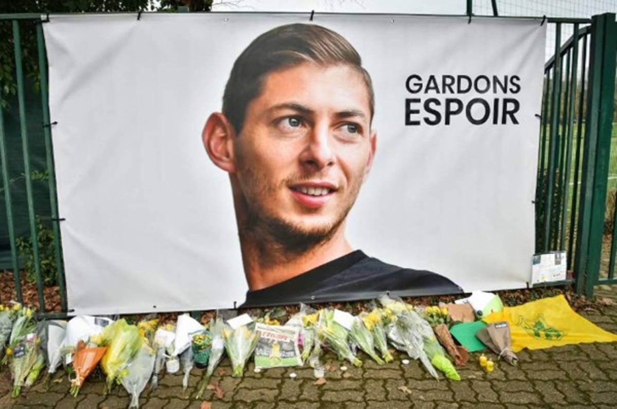 Solo un milagro: Reanudan la búsqueda por el argentino Emiliano Sala