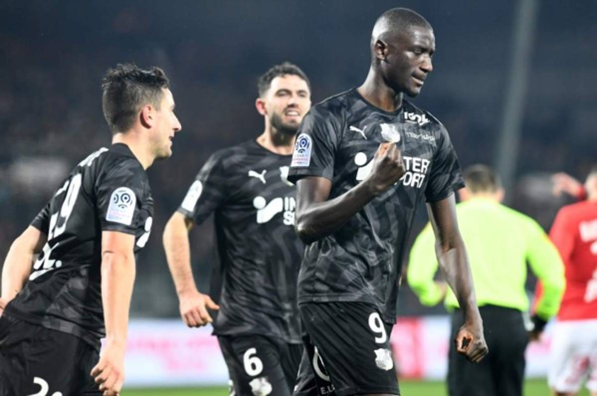 ¿Dará el salto? Los clubes de Europa que se han interesado en Alberth Elis