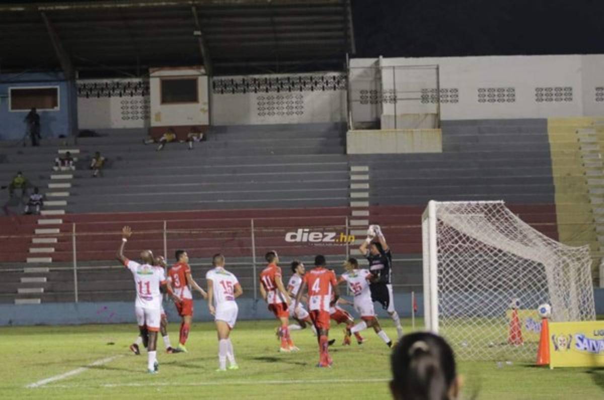 Liga Nacional solicitará a Sinager que permita el ingreso de aficionados a los estadios