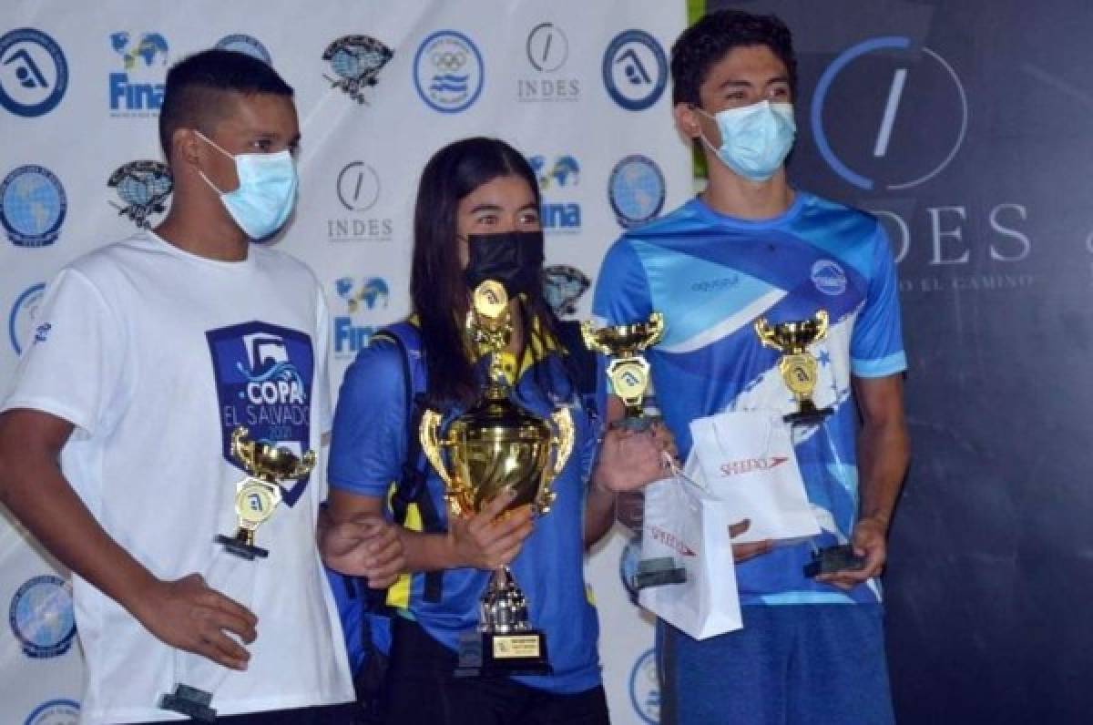 Nadadores hondureños triunfan en la Copa El Salvador; ahora los espera el CCCAN en Puerto Rico